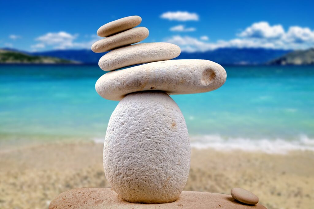 balance rocks at beach